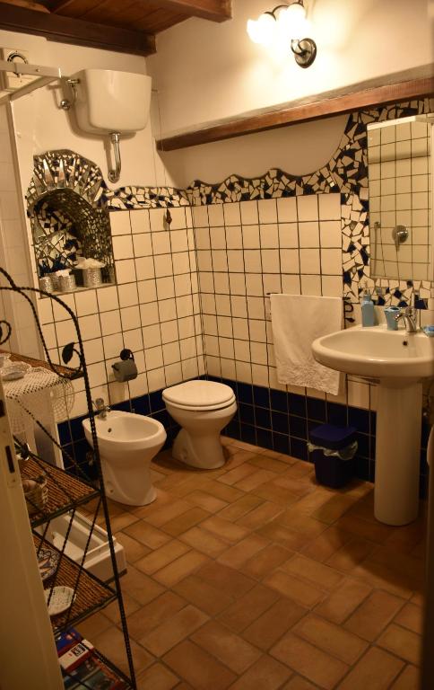 Łazienka w obiekcie Al Castello di Leprignano