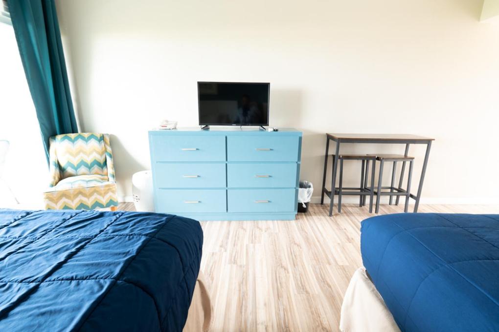 Ocean Villa Inn - Ocean View With Two Queen Beds