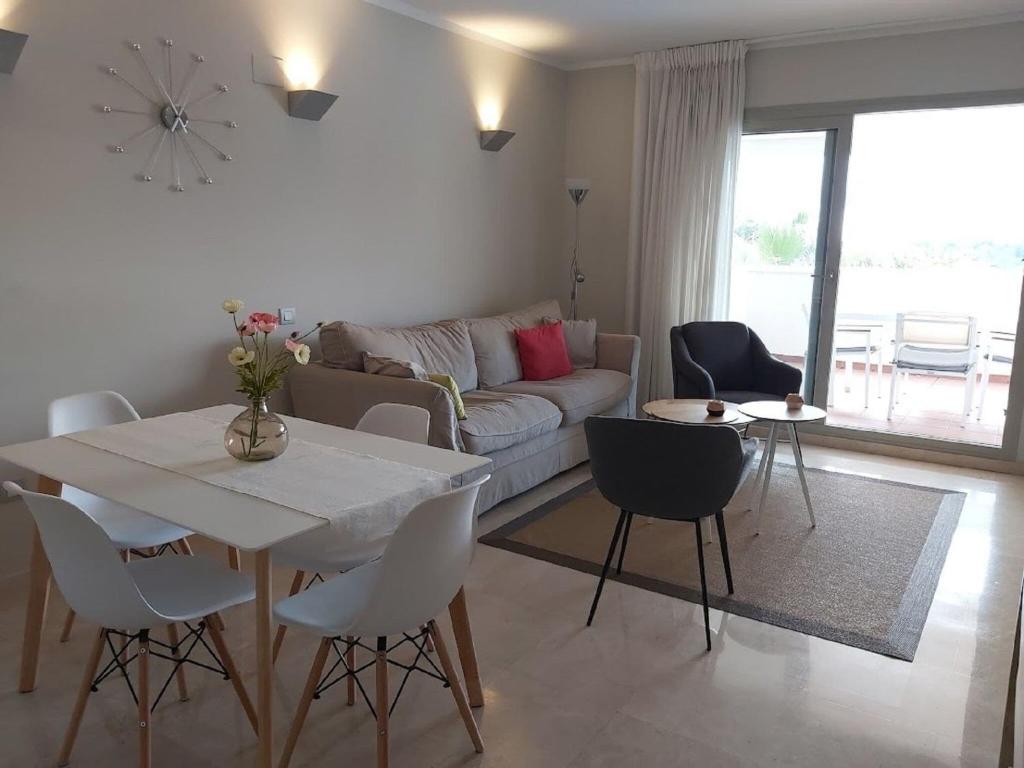 Posezení v ubytování Apartment with pool in Orihuela