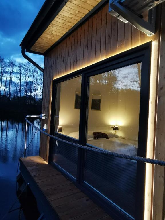 Příroda nedaleko ubytování na lodi