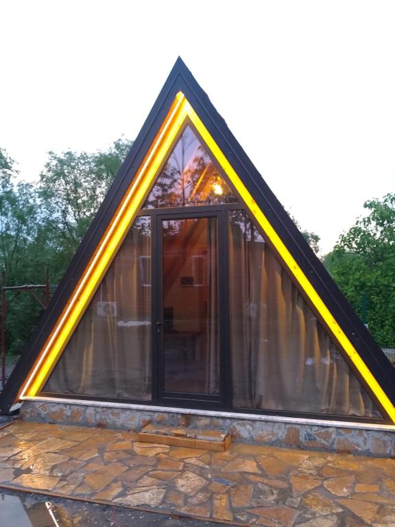 Windmill Shkodra Gesthouse Camping & Grill - 