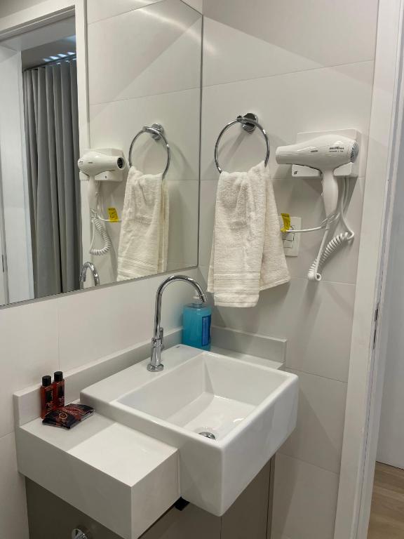 Iguatemi Stay B - PREMIUM location, MODERN and NEW space, Affordableにあるバスルーム