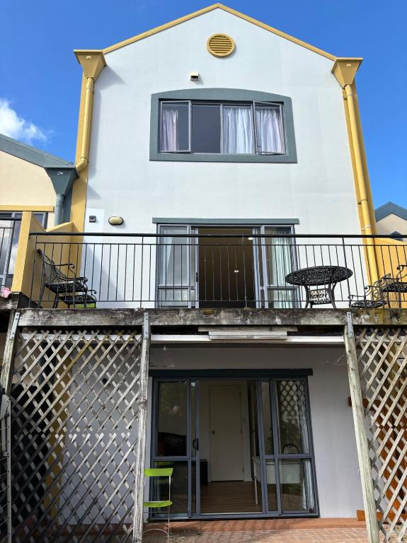 Balkón nebo terasa v ubytování New Lynn Tidy House