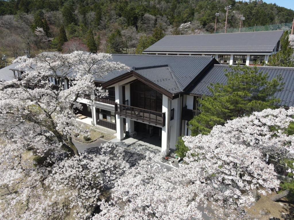 中津川市にある馬籠ふるさと学校 Magome Furusato Gakkouの桐の木の家の空見