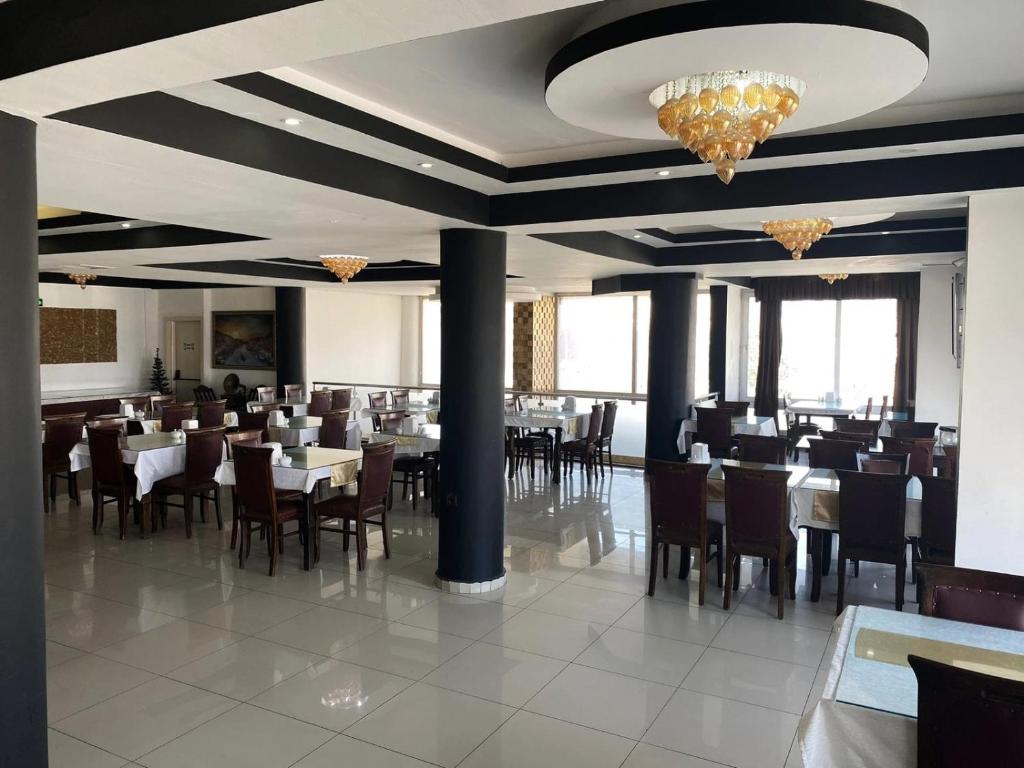 Restaurace v ubytování HERACITY Hotel