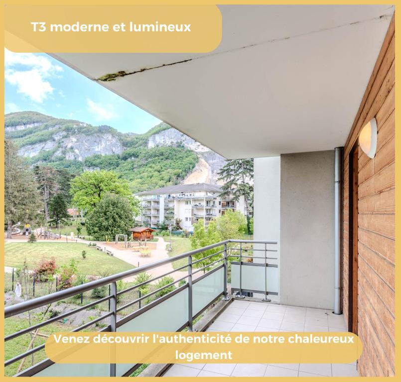 a balcony with a view of a mountain at Chez Pierre / T3 / Etrembieres in Monnetier-Mornex
