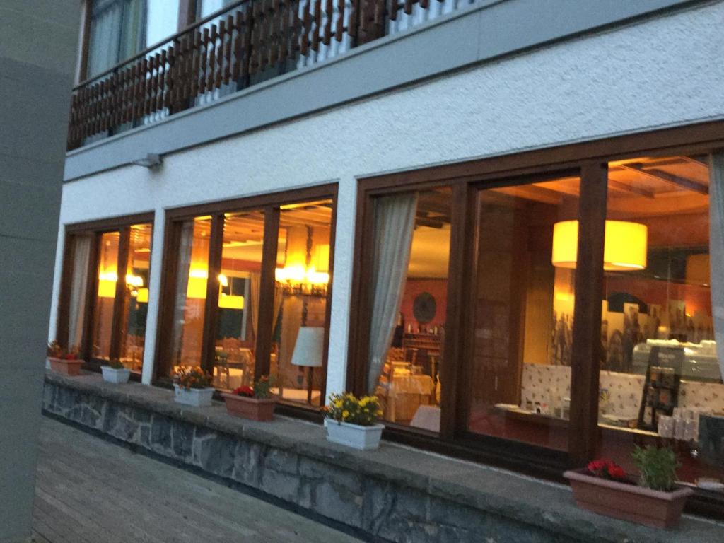 Fotografie z fotogalerie ubytování Hotel Edelweiss Candanchú v destinaci Candanchú