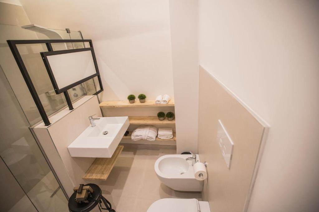 Koupelna v ubytování Albergo Diffuso Dimora Rossi Suite B&B
