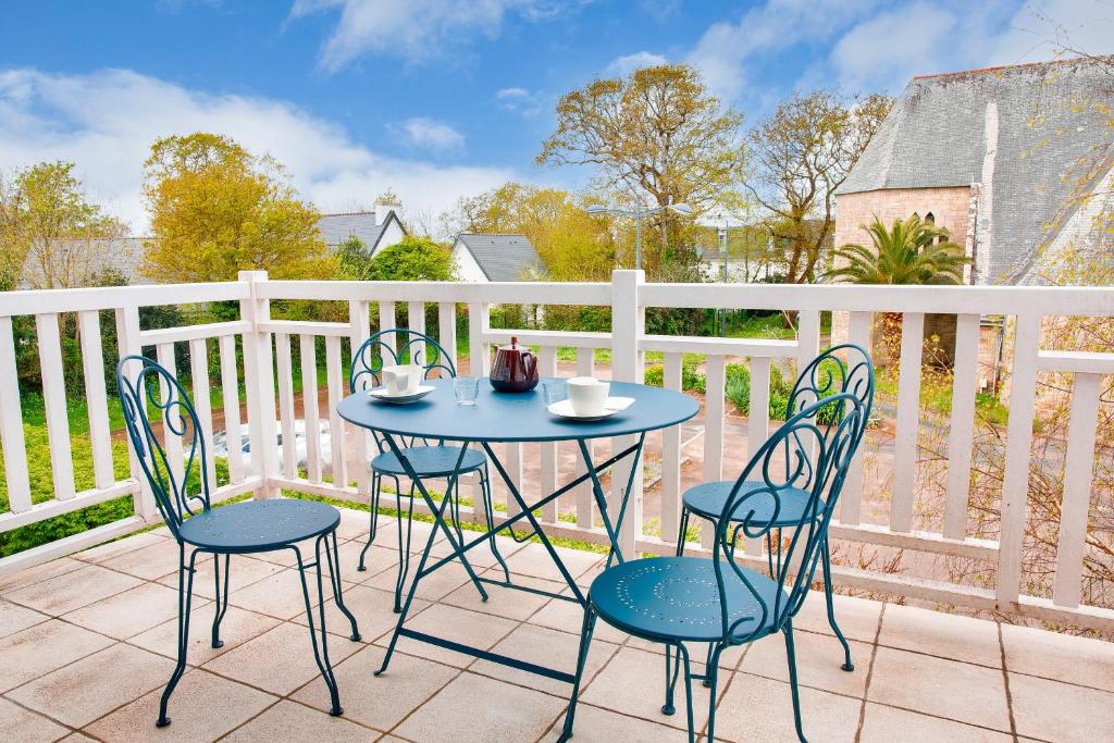 Μπαλκόνι ή βεράντα στο Proche plages et commerces, appartement pour 4