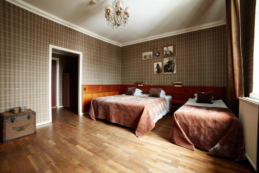 Stadshotellet Lidköping - Chambre Triple Standarde