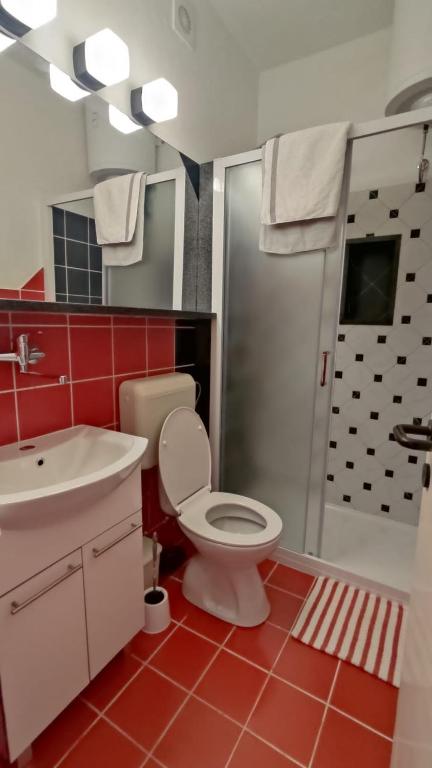 Koupelna v ubytování Apartment Mamma Mia 2