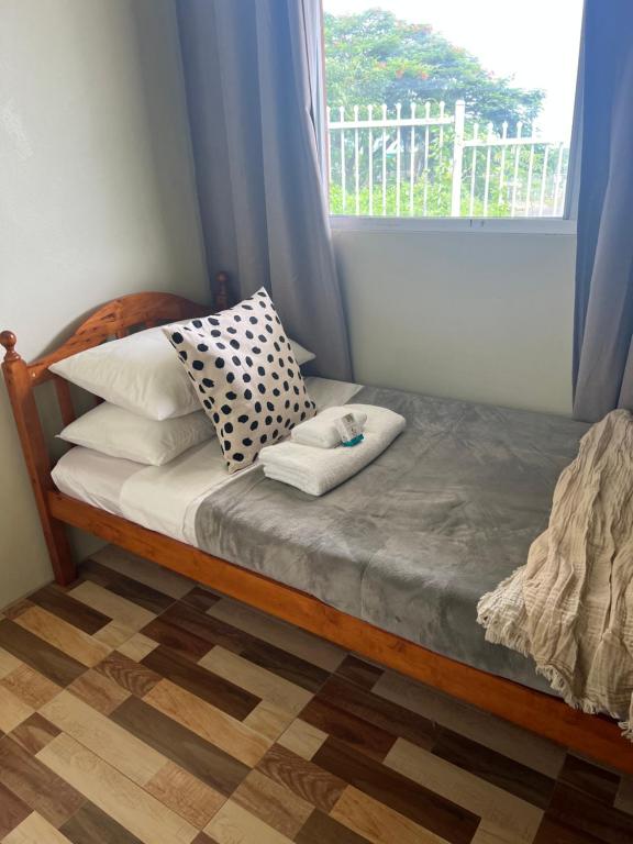 Postel nebo postele na pokoji v ubytování “Marley’s Home“