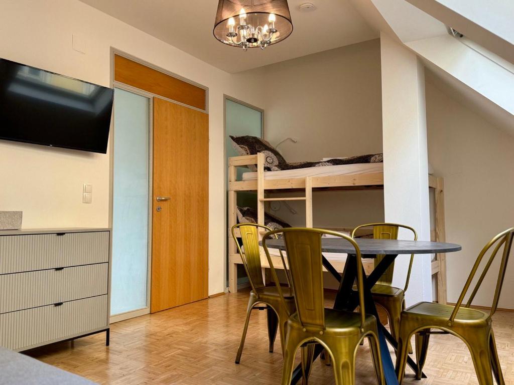 ParkSide by BestChoice - Self Check-in with Parking Option - 6