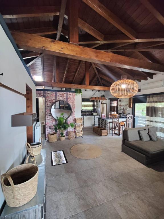 Posezení v ubytování Vintage Lux Homes