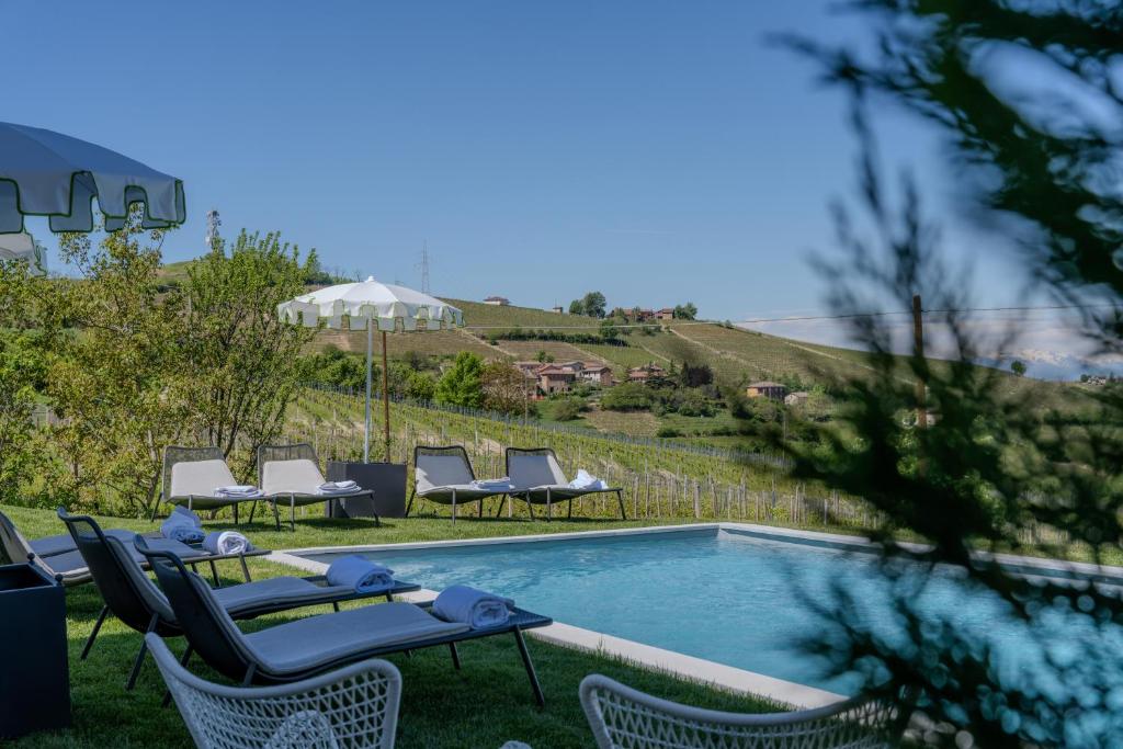 Bazén v ubytování Borgo Piani - Camere di Charme nebo v jeho okolí