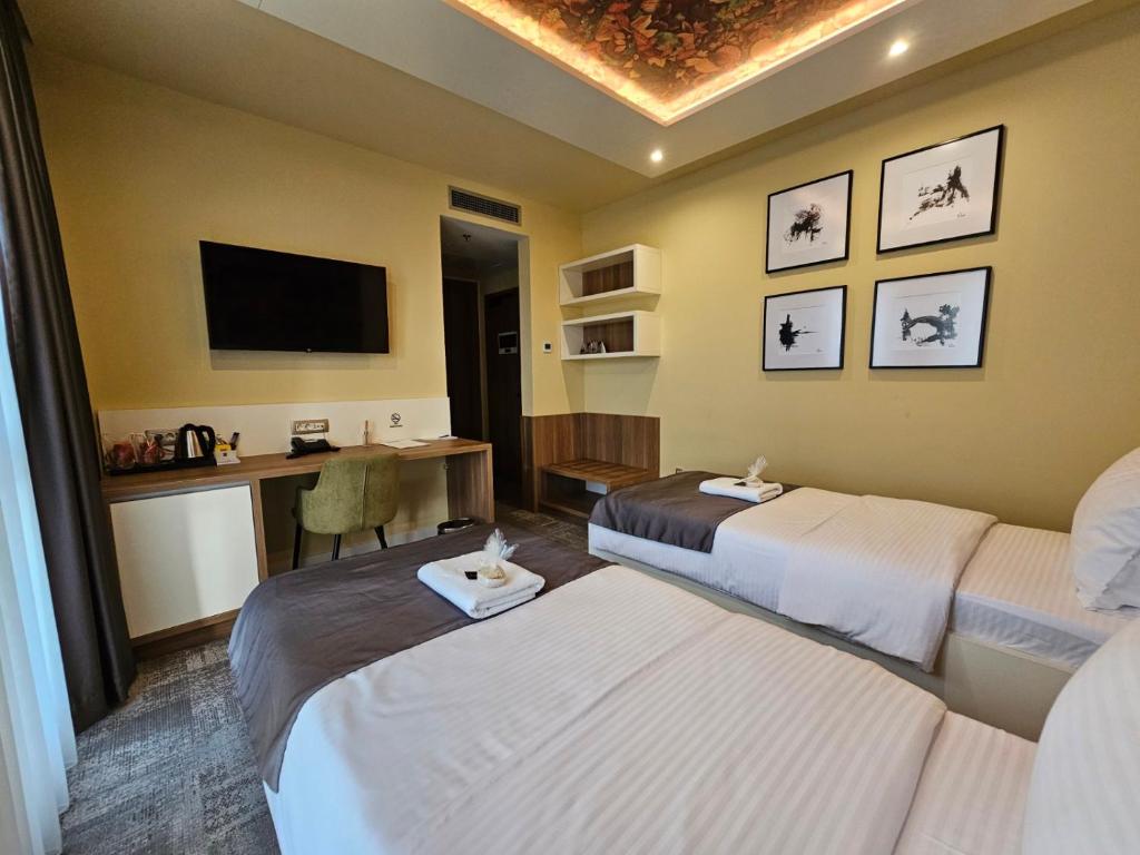Hotel ETNA - Standard -Doppel- Oder Zwillingszimmer