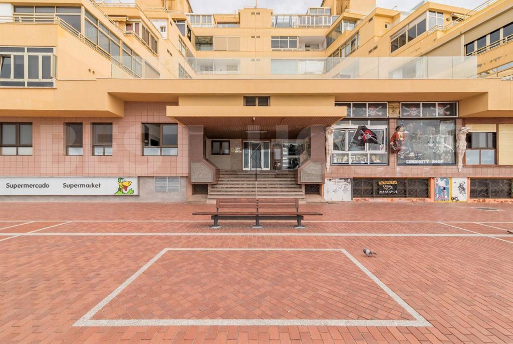 Tenis alebo squash v ubytovaní Mirador de Las Canteras Terrace&Pool By CanariasGetaway alebo jeho okolí