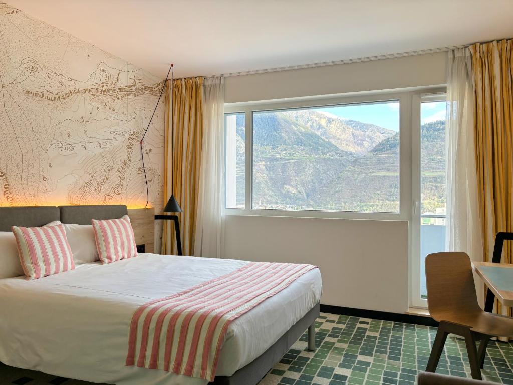 Nespecifikovaný výhled na hory nebo výhled na hory při pohledu z hotelu