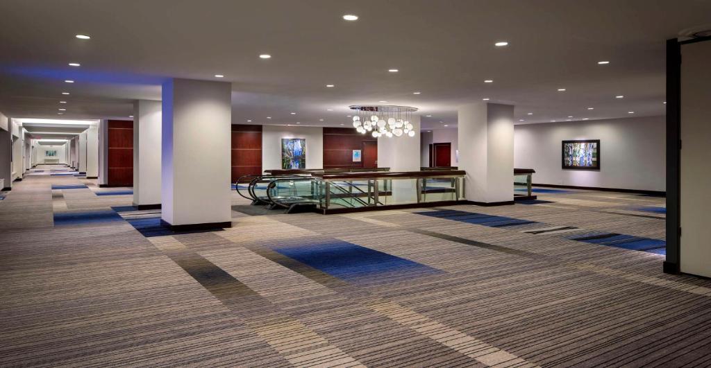 Hyatt Regency Vancouver photo