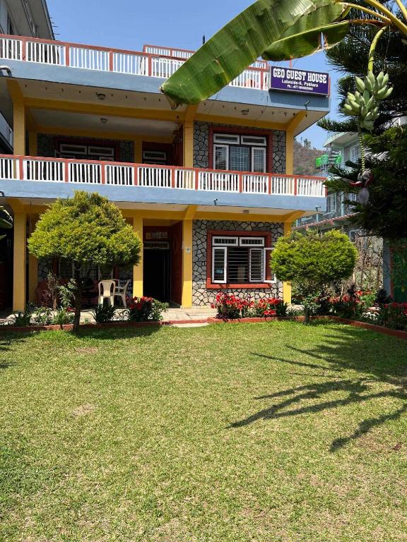 Jardí fora de Geo Guest House