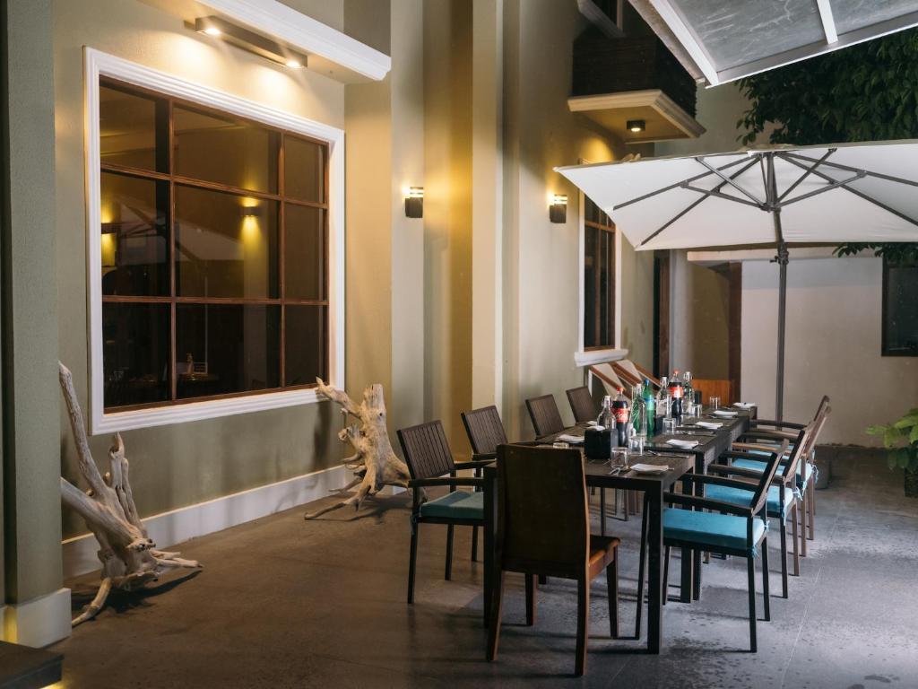 Posezení v ubytování Fuvahmulah Central Hotel