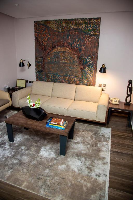 Posezení v ubytování The White Orchid Hotel