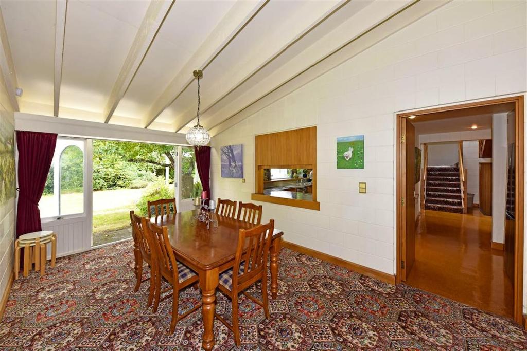 TV a/nebo společenská místnost v ubytování Father House