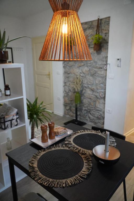 Comfortable Apartment & Studio in Village Centre - Estudio Con Terraza