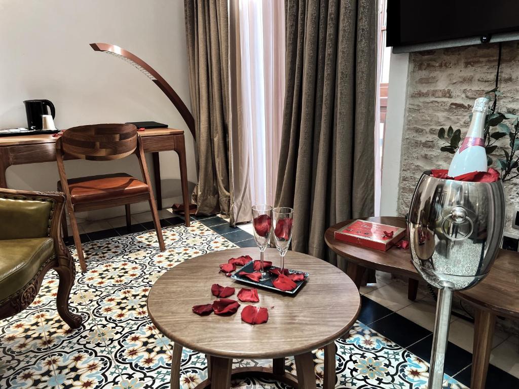 Posedenie v ubytovaní Anahita Boutique Hotel
