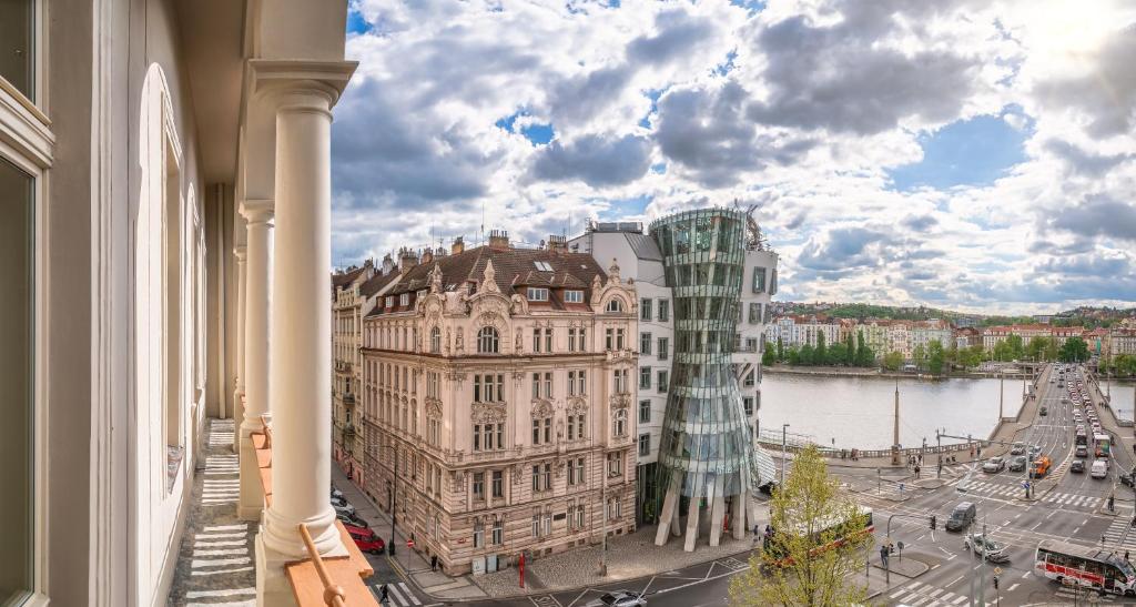 River Dance Suites by Adrez - Resim 7