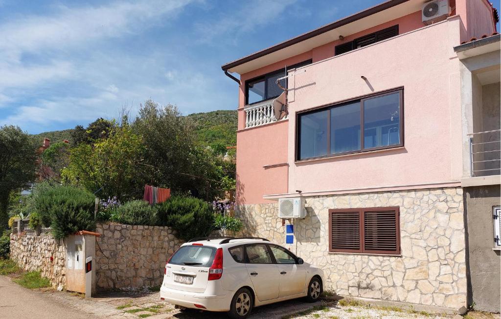 Lovely Apartment In Labin With Wifi