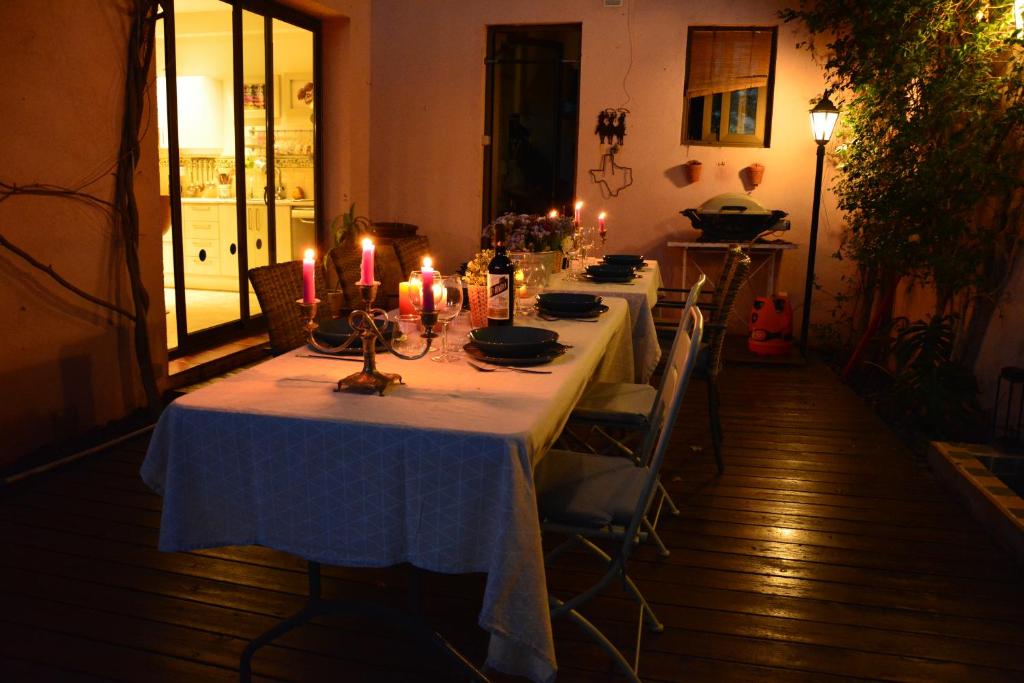 Kép Villa Sitges Julia Vista Espectacular 2 k m s de la Playa Comoda & Area Tranquila Amplitud interior y plana szállásáról Sitgesben a galériában