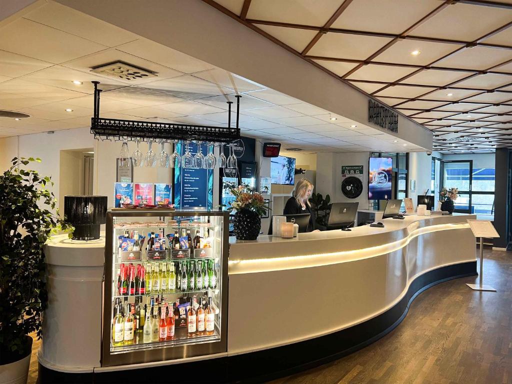 Lounge nebo bar v ubytování Ronneby Brunn