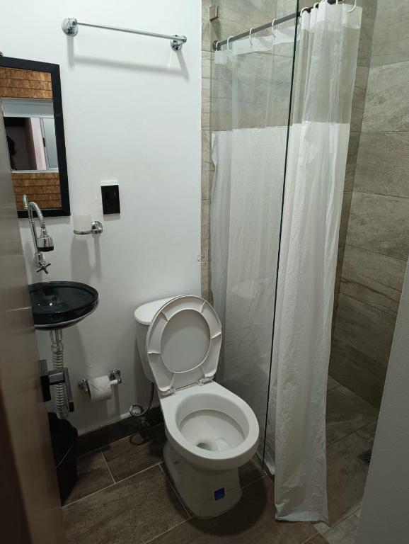 Koupelna v ubytování Hotel Prestige