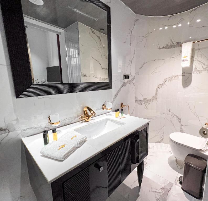 Kúpeľňa v ubytovaní Anahita Boutique Hotel