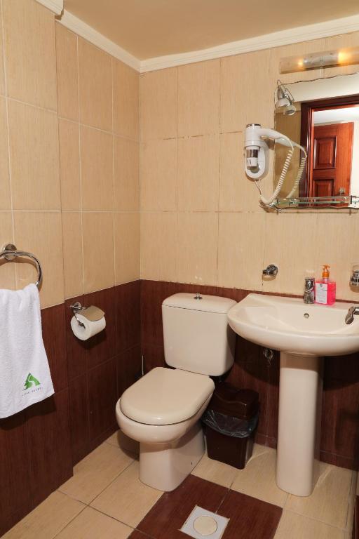 Koupelna v ubytování Samar Resort Aparthotel