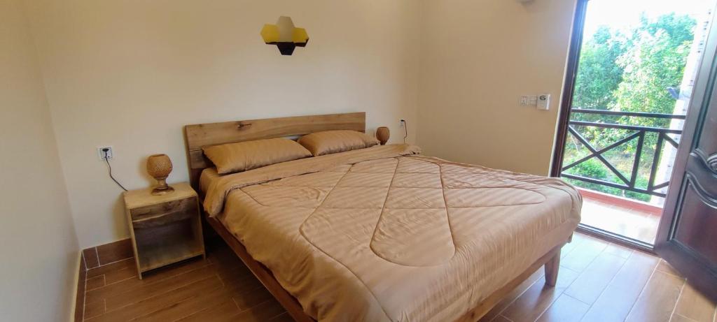 Postel nebo postele na pokoji v ubytování Care Rock Guesthouse