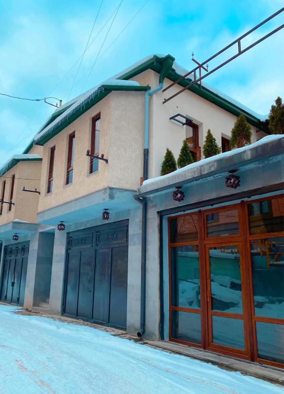 Budova, kde se bed and breakfast nachází
