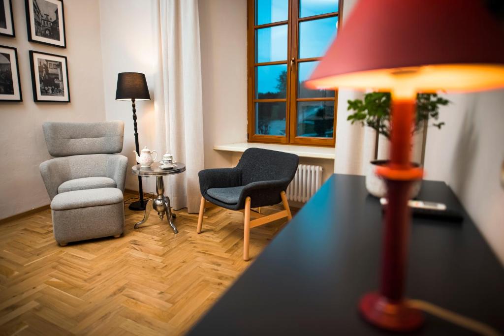 EASY RENT Apartments- Fontana Boutique - 11