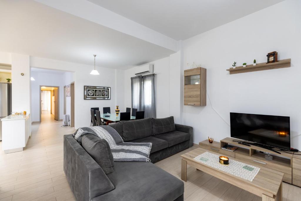 TV a/nebo společenská místnost v ubytování Mariangelo House
