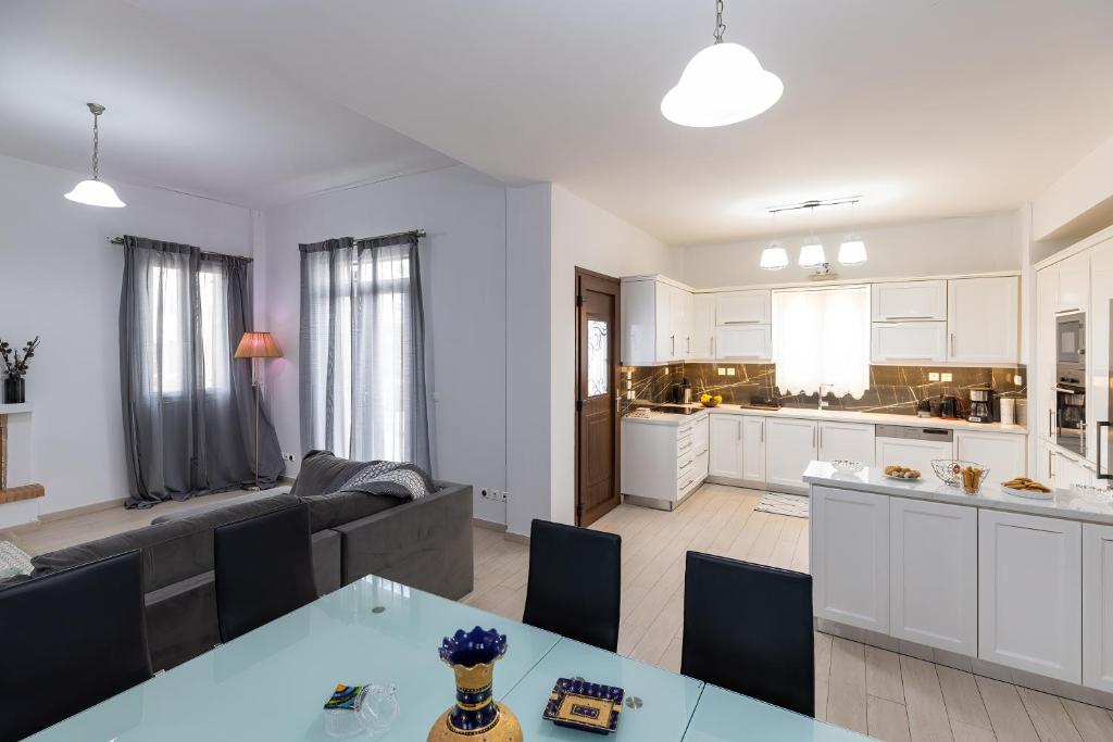 Kuchyň nebo kuchyňský kout v ubytování Mariangelo House