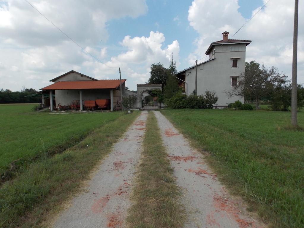 Budynek, w którym mieści się gospodarstwo agroturystyczne