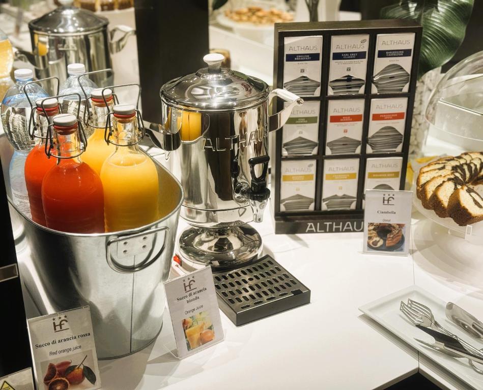 Hotel Flora - Resim 37