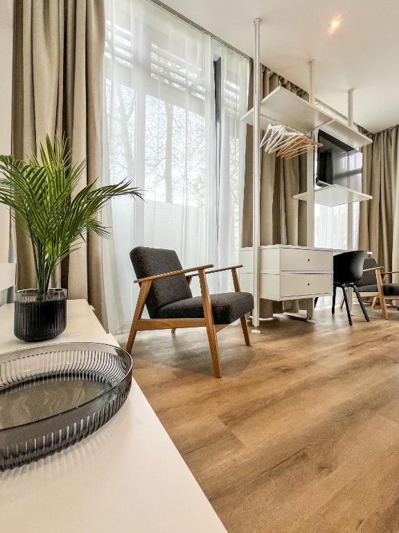 Glashaus mit 3 Gästezimmer - Double Or Twin Room With City View