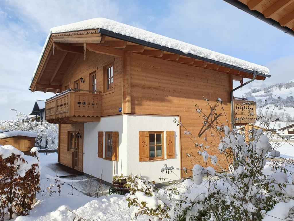 Alpen Chalets Zell am See v zimě