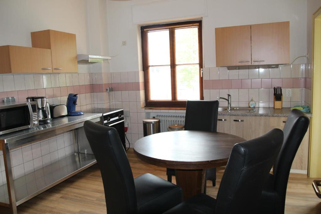 Kuchyň nebo kuchyňský kout v ubytování Grillglut