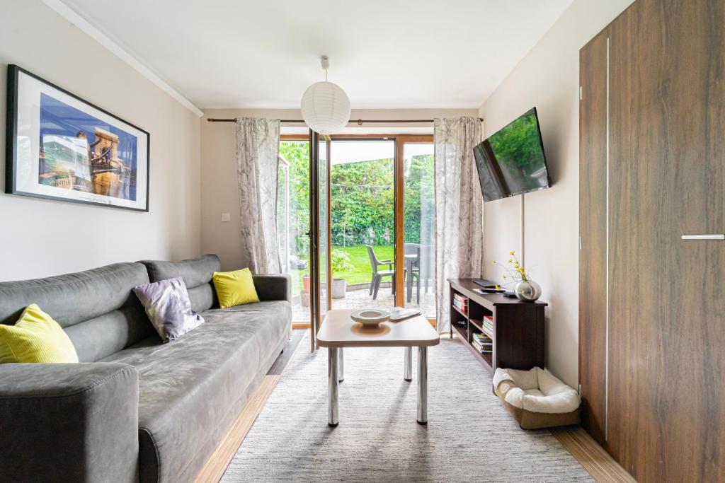 B48 Duplex 2045 Törökbálint, 48 Baross utca kép - 1