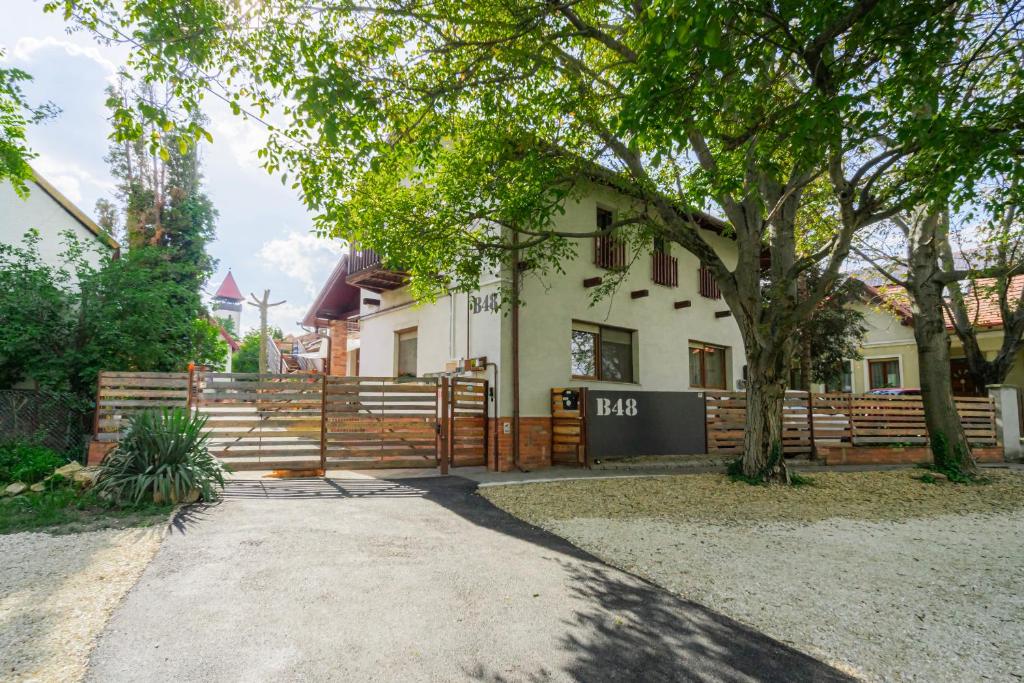 B48 Duplex - Two-Bedroom House