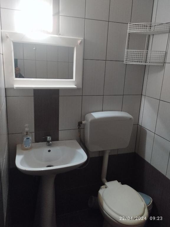Kúpeľňa v ubytovaní Erini Room