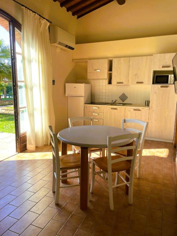 A kitchen or kitchenette at Podere Gli Olmi